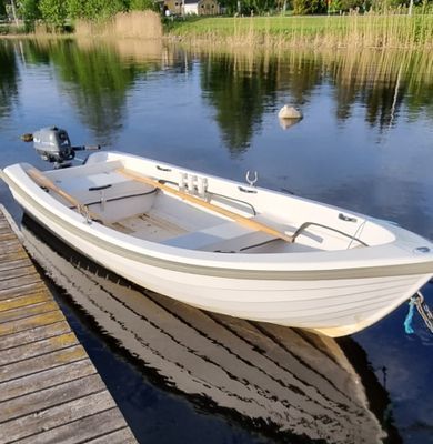 Enkel fiskestuga med bastu på ö i Dalälven - Bild 18