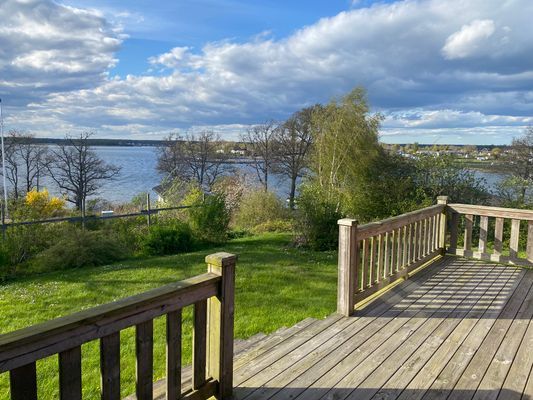 Hyr denna stuga i Trummenäs på 46 m². 4-5 sängplatser. 6 500 - 8 500 kr per vecka. Se bilder och tillgänglighet här.