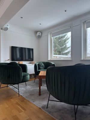 Hyr denna stuga i Södertälje på 150 m². 6-8 sängplatser. Pris ej tillgängligt. Se bilder och tillgänglighet här.