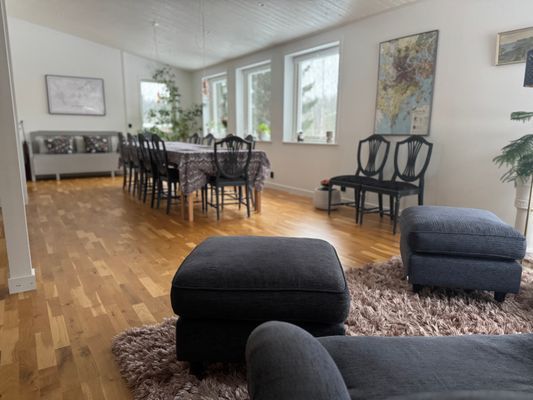 Rymlig villa vid Uttransjön - Bild 8