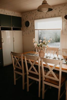 Charmigt fritidshus i skogsbrynet - Bild 10