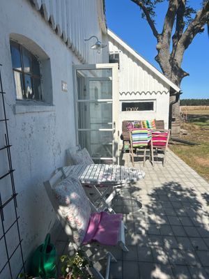 Studio m etage fritt läge i charmig Skånegård - Bild 9