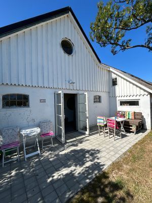 Studio m etage fritt läge i charmig Skånegård