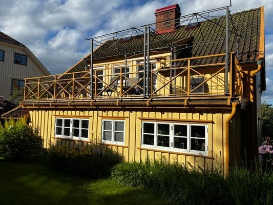 M central villa