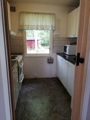 Prisvärd lantlig stuga nära bad/fiskesjö o havet. - Bild 6
