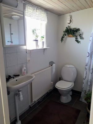 Liten mysig stuga på landet - Bild 8
