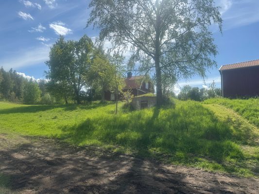 Mysig avskild stuga med fanstastisk sjöutsikt - Bild 29