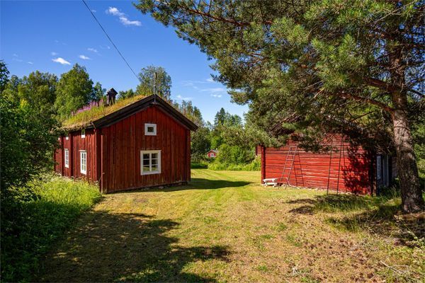 Traditionellt 1700-tals torp direkt på sjön - Bild 17