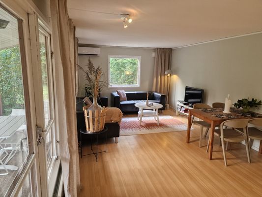 Skogsnära stuga i Ludvigsborg