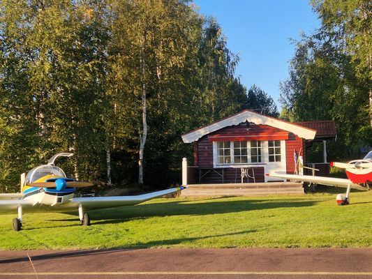 Stuga i bästa läge på Siljan Airpark
