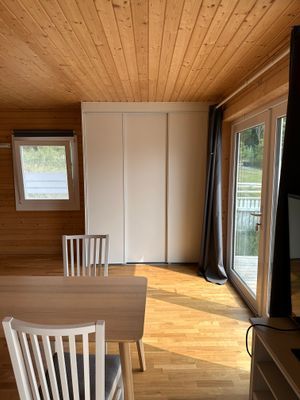 Mysigt hus med sjöutsikt 30 minuter från Stockholm