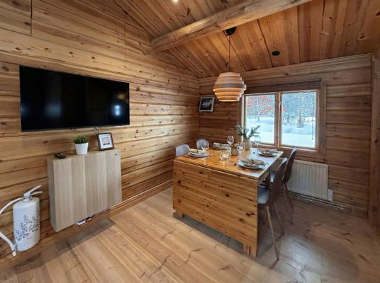 Hyr denna stuga i Vemdalen på 40 m². 4-6 sängplatser. Pris ej tillgängligt. Se bilder och tillgänglighet här.