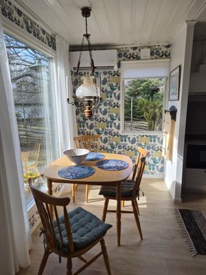 Matplats kök (4 stolar, finns 1 barnstol att låna)