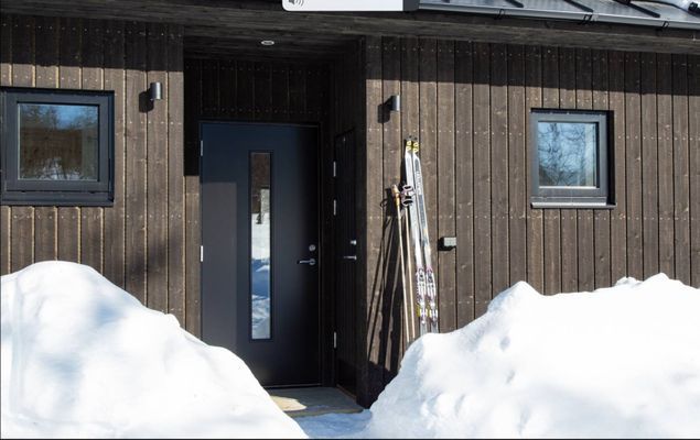 Nybyggd fjällstuga precis vid längdspår. - Bild 7