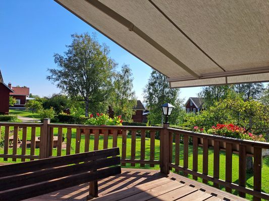 Hyr denna stuga i Ovanmyra på 110 m². 4 sängplatser. Från 5 300 kr per vecka. Se bilder och tillgänglighet här.