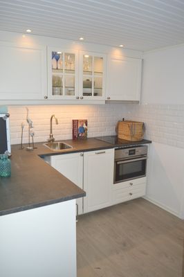 Lillsved Värmdö. Grosshandlarvilla på stor sjötomt - Bild 44
