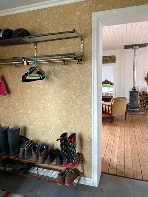 Stuga i ombyggt kapell – naturnära med egen bastu - Bild 14