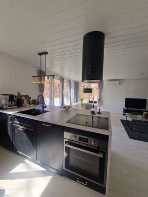 Mysig stuga nära Västersjön - Bild 7