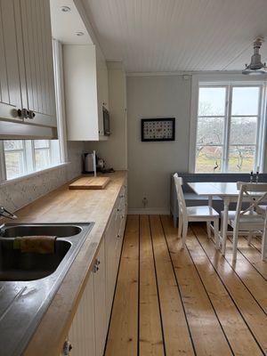 Bild 3 på Sommarhus på Siarö med sjöutsikt.