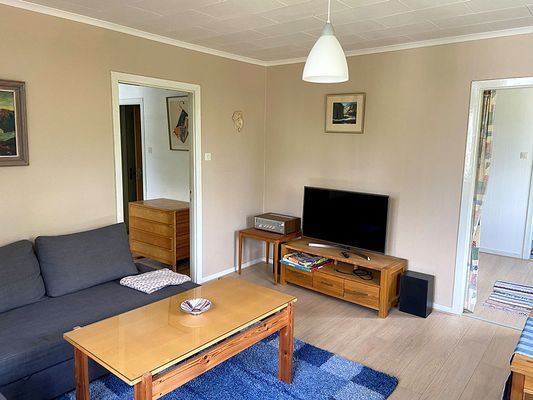 Hyr denna stuga i Vetlanda på 55 m². 4-5 sängplatser. Från 450 kr per dag. Se bilder och tillgänglighet här.