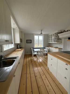 Sommarhus på Siarö med sjöutsikt.