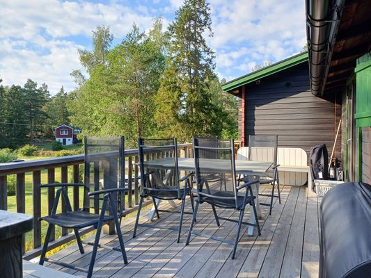 Västra terassen i kvällssol