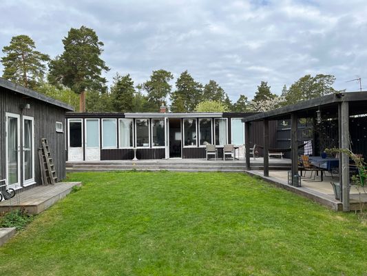 Strandnära fritidshus på Ingarö
