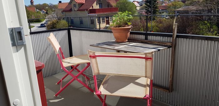 Hel övervåning med härlig utsikt centralt i Visby - Bild 14