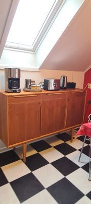 Hel övervåning med härlig utsikt centralt i Visby - Bild 6