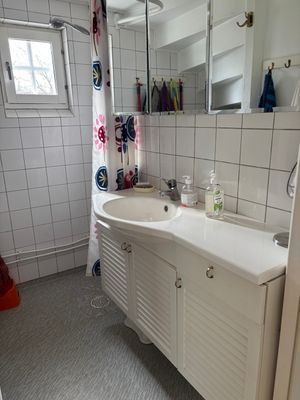 Mysig Stuga med Sjötomt - Bild 20