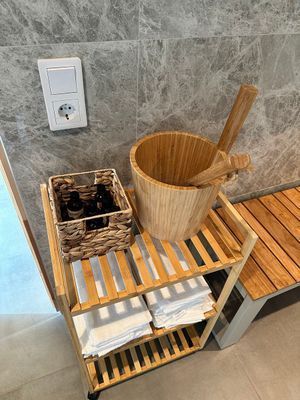 Stort hus med sjötomt, brygga och bastu - Bild 11