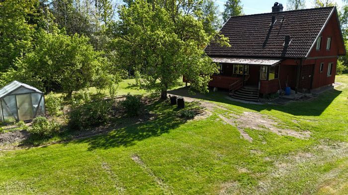 Charmigt hus på landet utanför Töreboda - Bild 62