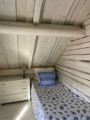 Separat sovrum, enkelsäng.