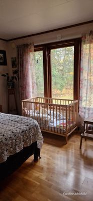 Spjälsäng finns att låna