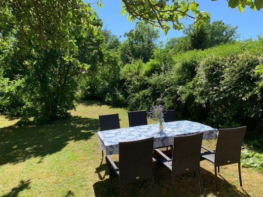 Parhus med stor trädgård 10 km norr om Visby - Bild 6