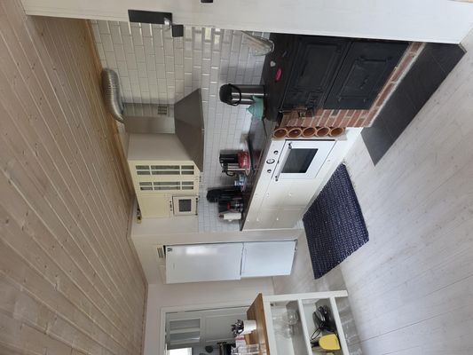 Bild 4 på Mysigt hus i avskilt läge med utsikt över sjö.