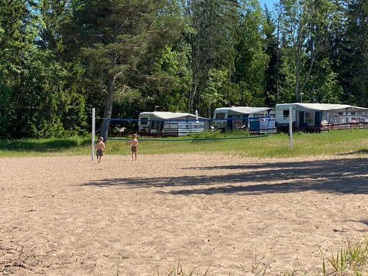Stort djur- och familjevänligt hus nära bad. - Bild 26