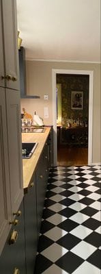 Stort djur- och familjevänligt hus nära bad. - Bild 12