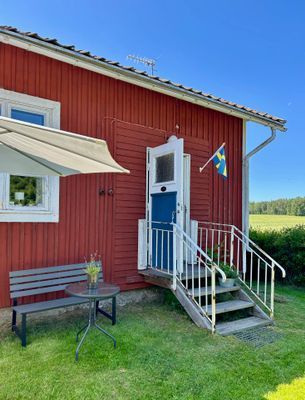 Bild 3 på Mysig sjöstuga vid Långsvan