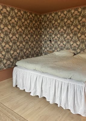 Nyrenoverad stuga med närhet till sjö & natur - Bild 21