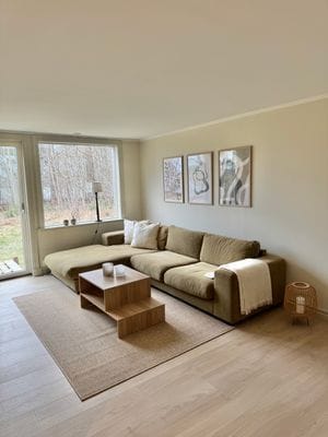 Nyrenoverad stuga med närhet till sjö & natur - Bild 17
