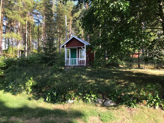 Litet trevligt torp med högt, lugnt & soligt läge - Bild 12