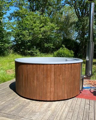 Bild 3 på Idyll utanför Visby med vedeldad badtunna.
