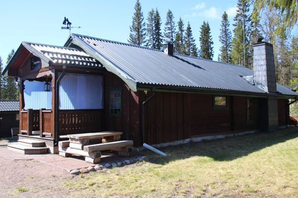 Mysig fjällstuga i Grövelsjön med murad eldstad - Bild 20