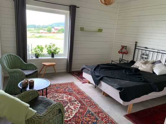 Upplev en magisk utsikt över Vättern och Visingsö - Bild 15