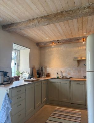 Kalkstenslada i naturskönt område på Sudret. - Bild 7