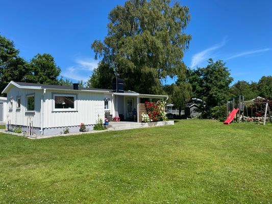 Hyr denna stuga i Falkenberg på 73 m². 8 sängplatser. Från 13 440 kr per vecka. Se bilder och tillgänglighet här.