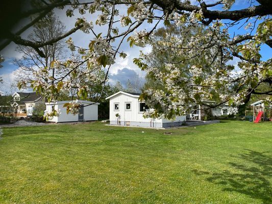 Bild 3 på Stuga/attefallare för många med 2 badrum!