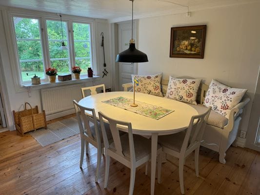 Charmigt hus med anor sent 1700-tal - Bild 7