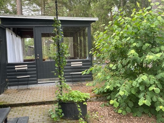 Rymlig stuga nära hav och sandstrand. - Bild 8